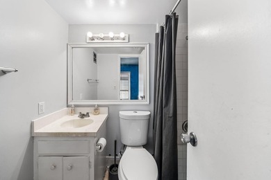 PRICED TO SELLe find your North Palm oasis. Nestled right in the - photo 11