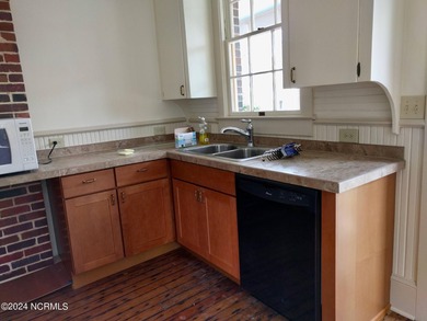 The historically restored Duplex gives you free living with