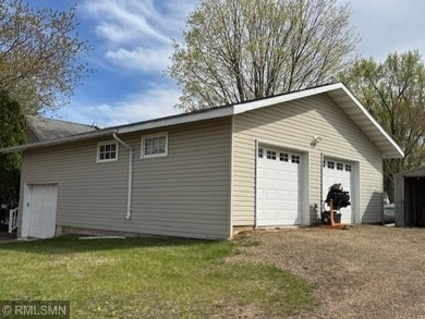 Very nice family home with 3 bedrooms and 2 baths. Additional - photo 5