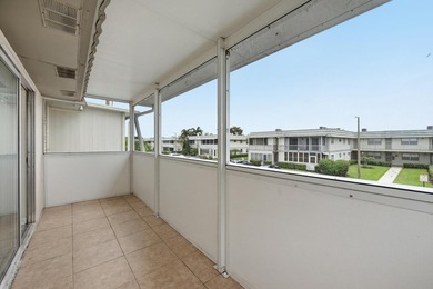 OWNER FINANCING WITH 6% DOWN Welcome to this impeccably updated - photo 30