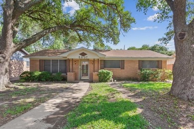 Lake Waco Home For Sale in Waco Texas