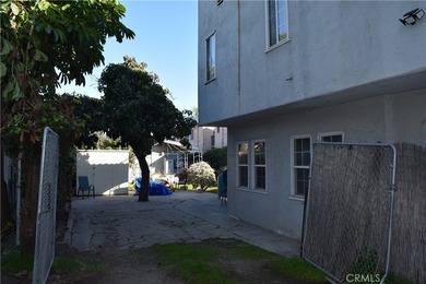 Three unit investment opportunity in Alamitos Beach, just - photo 18