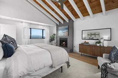 Commandingly perched in coveted Bay Park, this extraordinary - photo 19