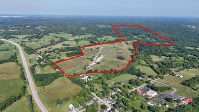 Serenity and privacy define this turnkey equestrian farm just - photo 22