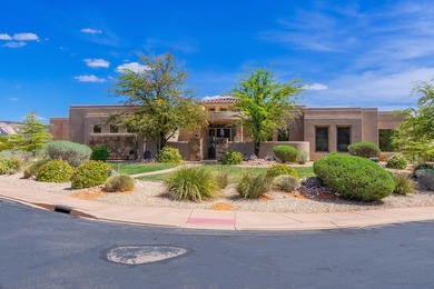 Exceptional luxury estate located in the prestigious gated - photo 2