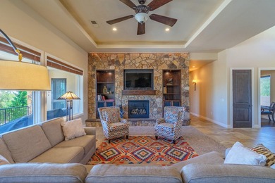 Exceptional luxury estate located in the prestigious gated - photo 9
