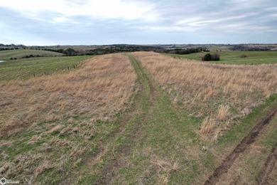A rare opportunity to purchase 581+/- contiguous acres in the - photo 25