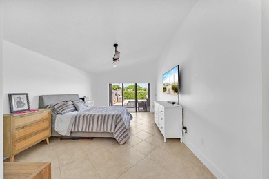 Welcome to 10255 Sunset Bend Drive, Boca Raton, FL 33428 -- - photo 25