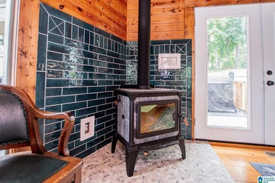 Best view on LAKE WEDOWEE! Super charming lake cottage with - photo 29
