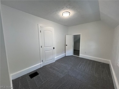 Welcome To This Completely Remodeled 3-Bedroom, 1-Bathroom - photo 34