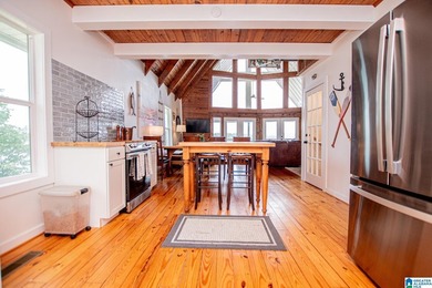Best view on LAKE WEDOWEE! Super charming lake cottage with - photo 35