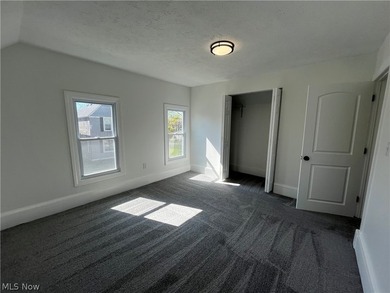 Welcome To This Completely Remodeled 3-Bedroom, 1-Bathroom - photo 38