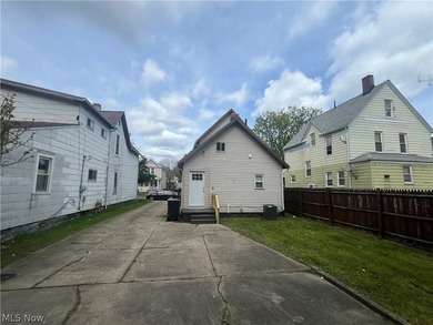 Welcome To This Completely Remodeled 3-Bedroom, 1-Bathroom - photo 46