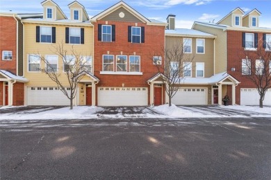 Lake Townhome/Townhouse For Sale in Woodbury, Minnesota