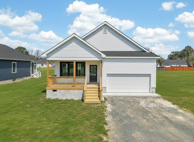 Brand new construction in the charming waterfront town of - photo 3