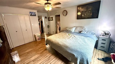 Fully renovated lakefront retreat on Lake Conway! This - photo 11