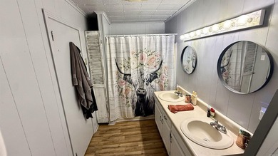 Fully renovated lakefront retreat on Lake Conway! This - photo 14