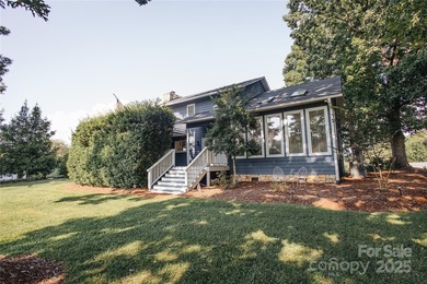 BEAUTIFUL 4 BEDROOM HOME WITH SPECTACULAR GOLF COURSE AND LAKE - photo 7