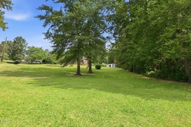 Beautifully renovated brick ranch with a finished walk-out - photo 50
