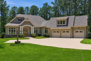 IMPECCABLY MAINTAINED CUSTOM HOME IN THE COVETED PARROTTS POINT - photo 2