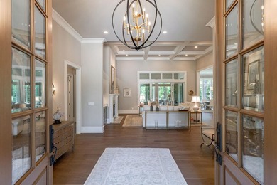 IMPECCABLY MAINTAINED CUSTOM HOME IN THE COVETED PARROTTS POINT - photo 3