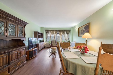 Welcome to this inviting residence at 85-15 Main Street, ideally - photo 6