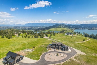 Built to perfection in 2024, this rare 6,000+ sq/ft mountain - photo 3