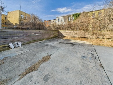 Rare opportunity to acquire a vacant residential lot in the - photo 4