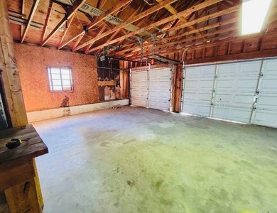 Additional listing photo 1