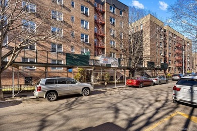 Welcome to Verona Estates, a beautifully maintained co-op - photo 13