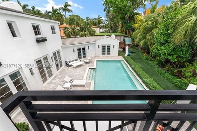 This luxurious Miami Beach estate presents a seamless blend of - photo 25