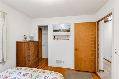 Northeast side ranch in move-in condition! Hard wood floors in - photo 25