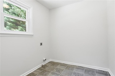 Explore 249 Serenoa Dr, a residence with recent fresh interior - photo 28