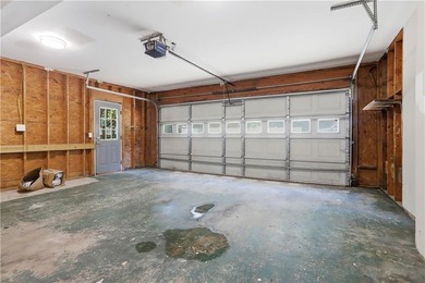 Explore 249 Serenoa Dr, a residence with recent fresh interior - photo 33
