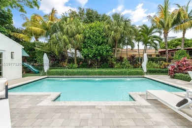 This luxurious Miami Beach estate presents a seamless blend of - photo 36