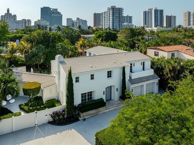 This luxurious Miami Beach estate presents a seamless blend of - photo 41
