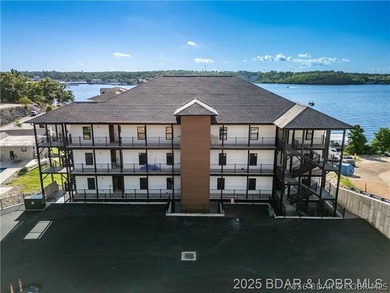 Welcome to the newest building at Robin's at the Water's - photo 45