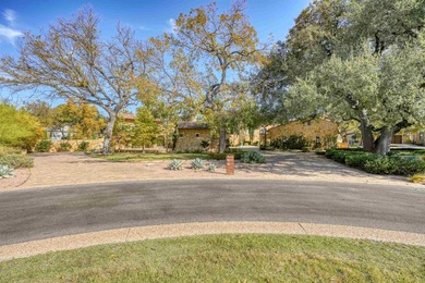104 La Posada is an exquisite and private lakeside compound - photo 2
