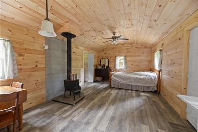 Escape to your own private off-grid retreat with owned water - photo 3