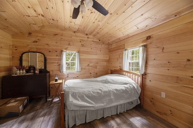 Escape to your own private off-grid retreat with owned water - photo 4