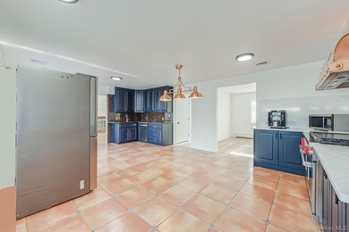 Welcome Home To This Incredible & Fully Renovated Waterfront - photo 15