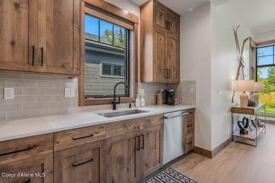 Nestled within The Idaho Club, The Oxbow offers an exclusive - photo 32