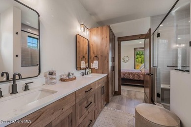 Nestled within The Idaho Club, The Oxbow offers an exclusive - photo 38