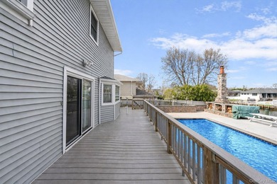 Welcome Home To This Incredible & Fully Renovated Waterfront - photo 40