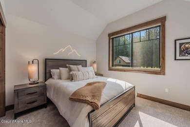 Nestled within The Idaho Club, The Oxbow offers an exclusive - photo 47