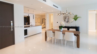 Largest Split Floor plan, Fully Furnished 2 bedrooms + DEN, 3 - photo 9