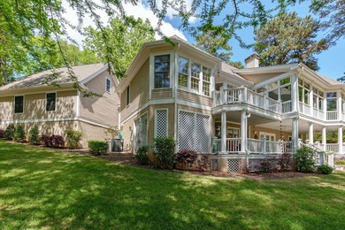GORGEOUS GOLF COURSE VIEWS ABOUND IN THIS UPDATED, MOVE-IN READY - photo 3