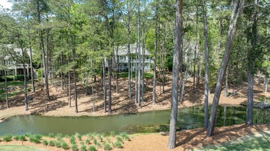GORGEOUS GOLF COURSE VIEWS ABOUND IN THIS UPDATED, MOVE-IN READY - photo 7
