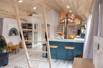 Linn Valley Lakes Home Sale Pending in Linn Valley Kansas