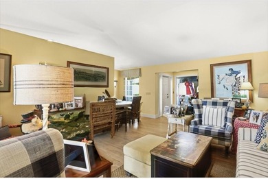 Experience the pinnacle of Wellington living in this Vista Del - photo 11
